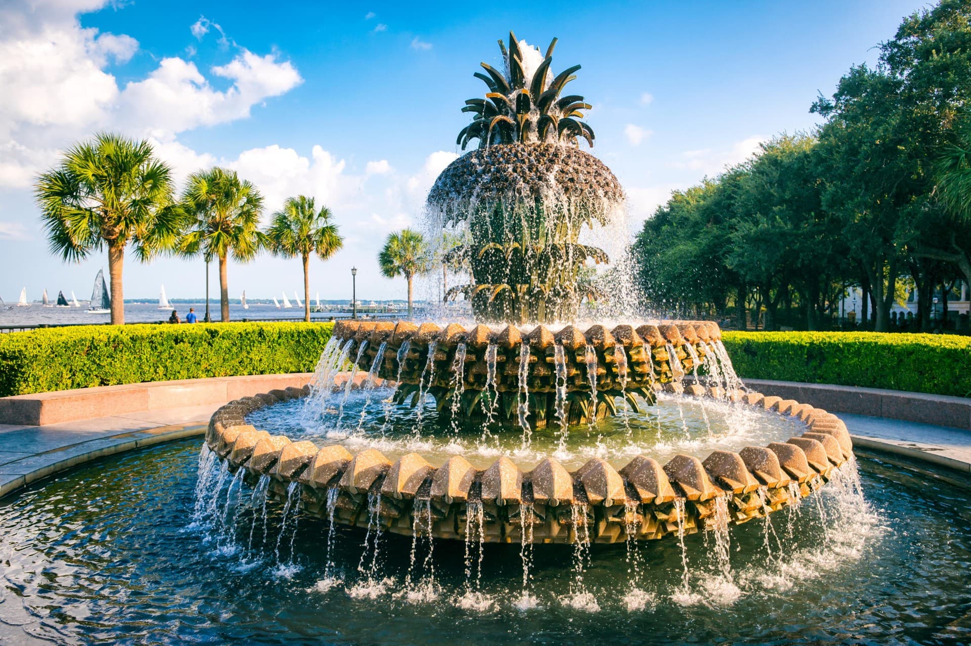 Pineapple fountain in Charleston